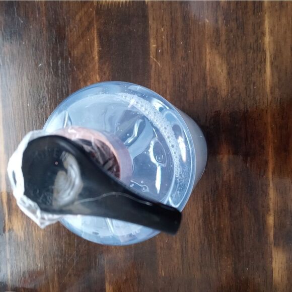 Sea Minerals Body Wash - Pomegranate Freesia - Picture 5 of 5